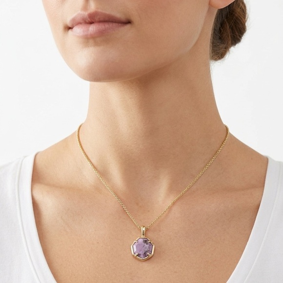 Kendra Scott Jewelry - Kendra Scott Cynthia Short Gold Pendant Necklace in Lilac Abalone